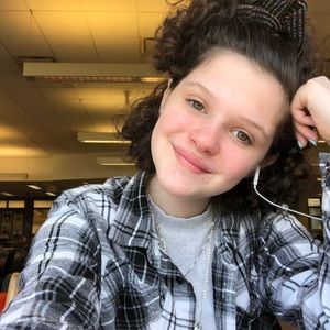 Meet your Posher, Bella